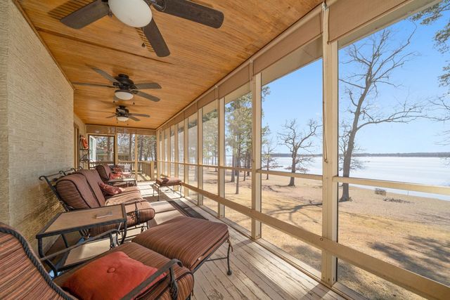 115 Oakwood, Avinger, TX 75630