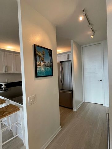 1030 N STATE Street 6F, Chicago, IL 60610