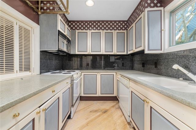 45 Pratt Street, Providence, RI 02906