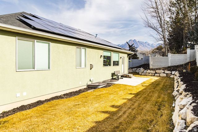 594 E SPRUCE GLEN RD, Murray, UT 84107