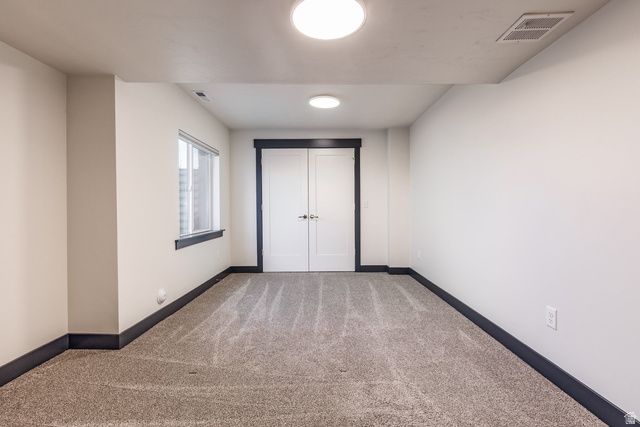 594 E SPRUCE GLEN RD, Murray, UT 84107