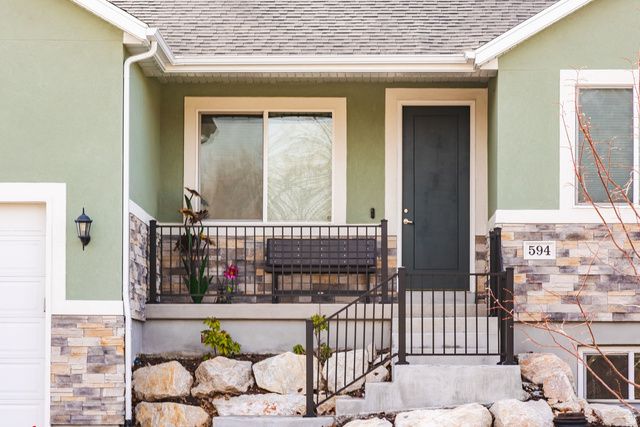 594 E SPRUCE GLEN RD, Murray, UT 84107