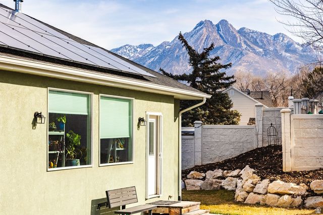 594 E SPRUCE GLEN RD, Murray, UT 84107