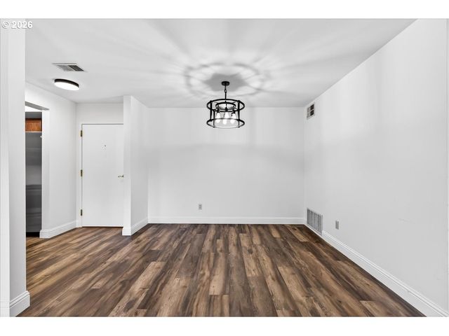 8717 Se MONTEREY Ave 304, Happy Valley, OR 97086