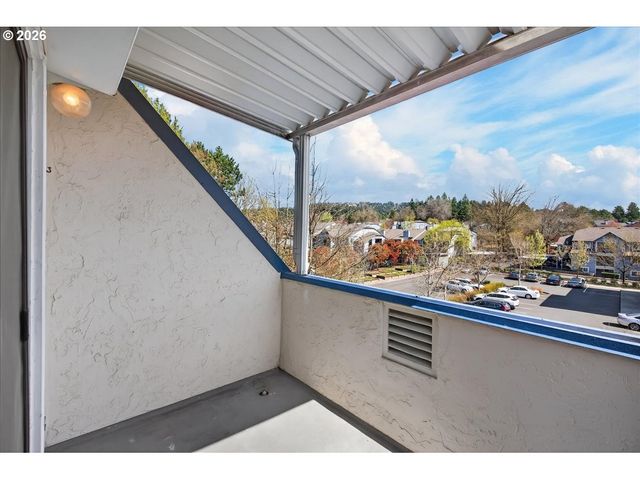 8717 Se MONTEREY Ave 304, Happy Valley, OR 97086