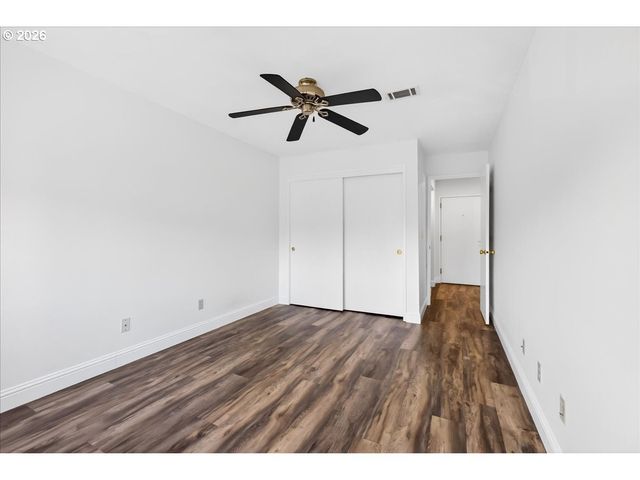 8717 Se MONTEREY Ave 304, Happy Valley, OR 97086