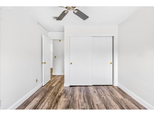 8717 Se MONTEREY Ave 304, Happy Valley, OR 97086