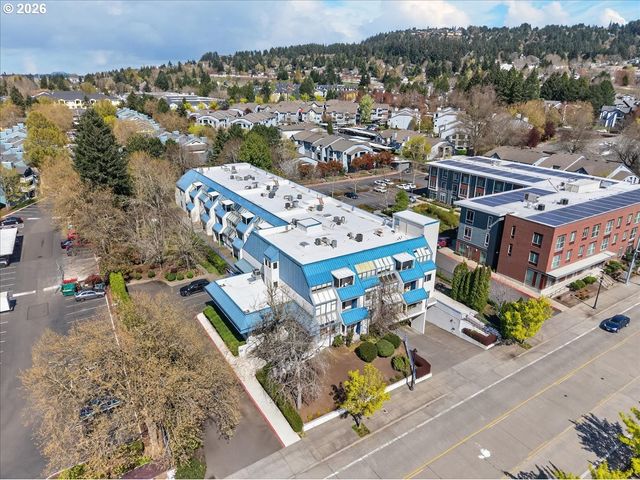 8717 Se MONTEREY Ave 304, Happy Valley, OR 97086