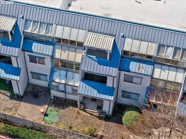 8717 Se MONTEREY Ave 304, Happy Valley, OR 97086