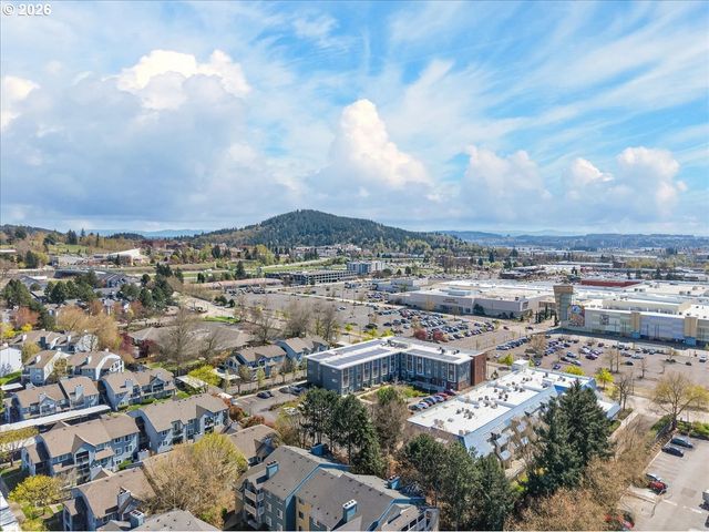 8717 Se MONTEREY Ave 304, Happy Valley, OR 97086