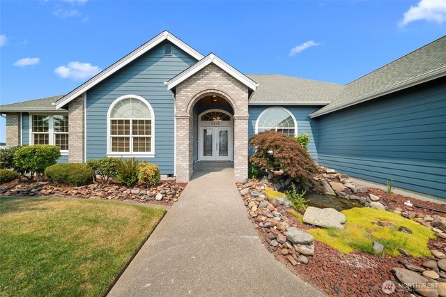 9216 Milburn Loop SE, Olympia, WA 98513