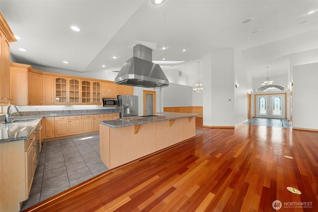 9216 Milburn Loop SE, Olympia, WA 98513