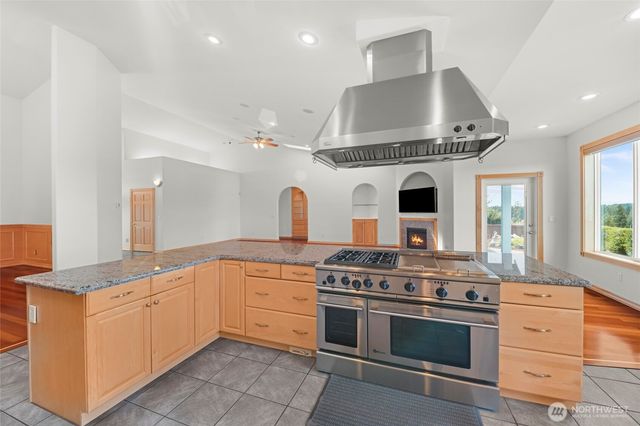 9216 Milburn Loop SE, Olympia, WA 98513
