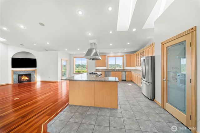 9216 Milburn Loop SE, Olympia, WA 98513