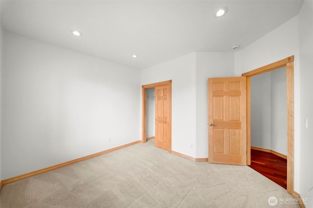 9216 Milburn Loop SE, Olympia, WA 98513