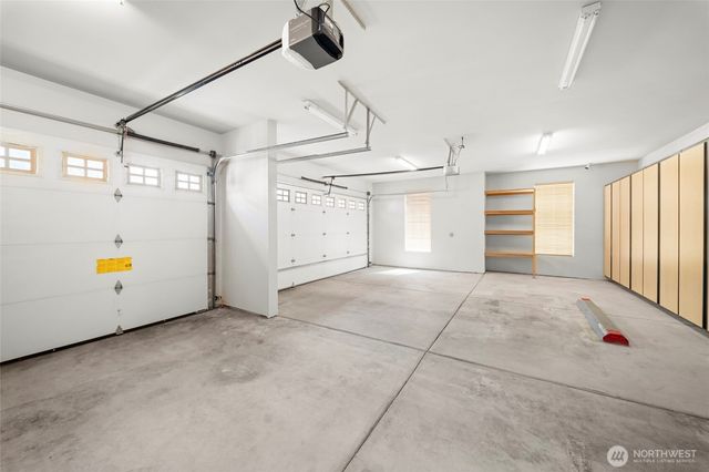9216 Milburn Loop SE, Olympia, WA 98513