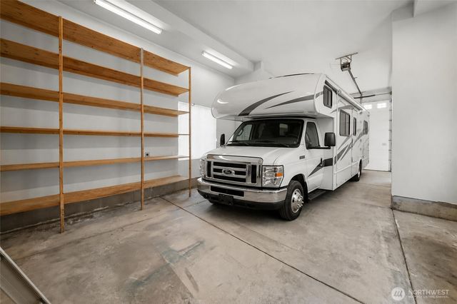 9216 Milburn Loop SE, Olympia, WA 98513