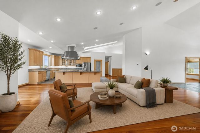 9216 Milburn Loop SE, Olympia, WA 98513