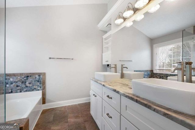 5078 Newpark Drive NW, Acworth, GA 30101