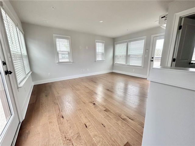 1038 Burnside Place NW, Atlanta, GA 30318