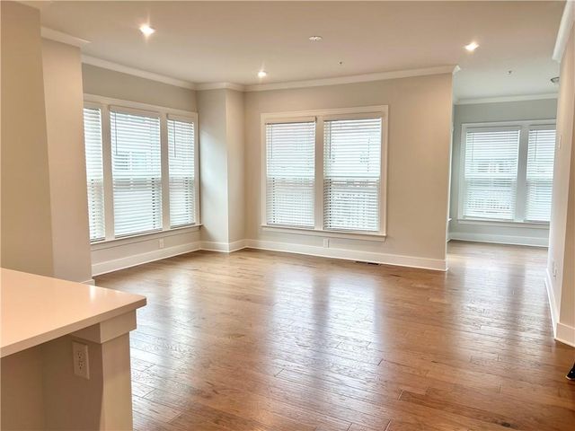 1038 Burnside Place NW, Atlanta, GA 30318
