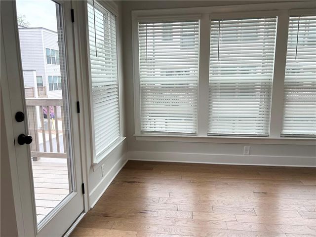 1038 Burnside Place NW, Atlanta, GA 30318