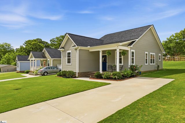 505 W D Street, Easley, SC 29640