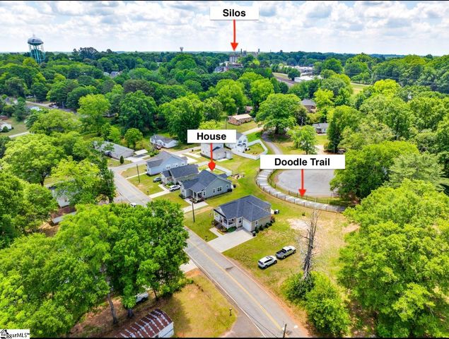505 W D Street, Easley, SC 29640