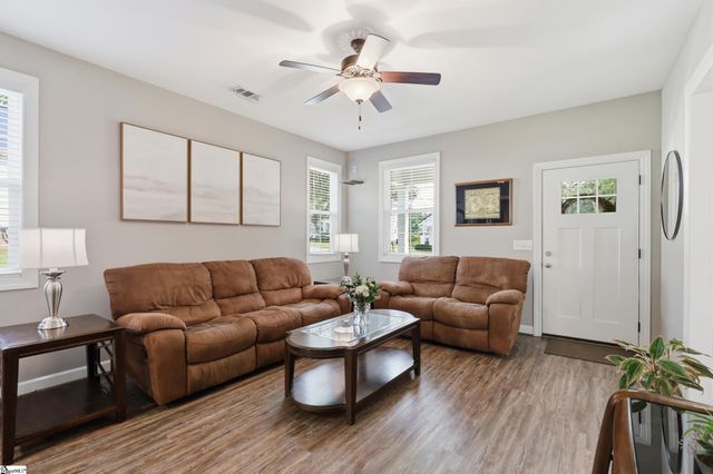 505 W D Street, Easley, SC 29640