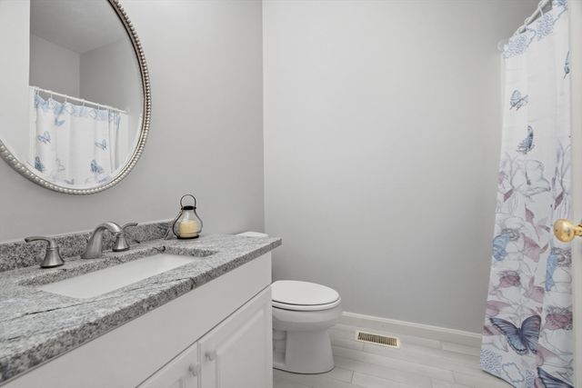 36 Cambridge Rd 40, Woburn, MA 01801