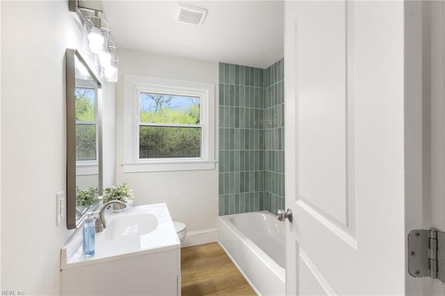 7013 Ashley ST, Hayes, VA 23072