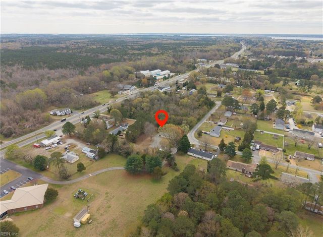 7013 Ashley ST, Hayes, VA 23072