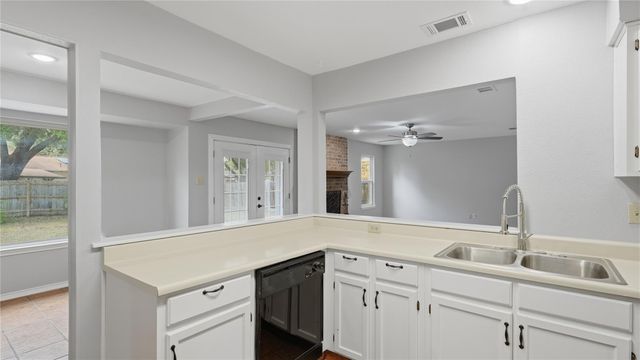 13811 Sunny Glen, San Antonio, TX 78217