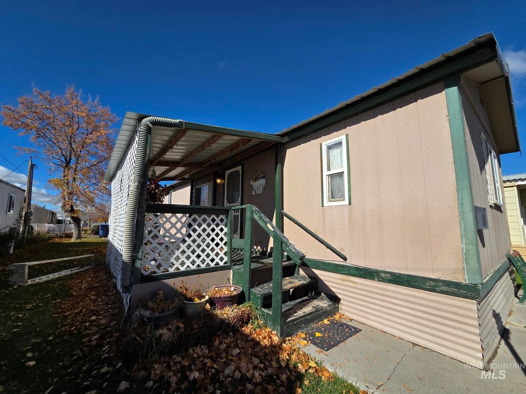 521 S H St., Rupert, ID 83350 photo 2