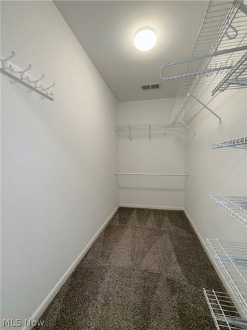 8603 Scenicview Drive, Broadview Heights, OH 44147