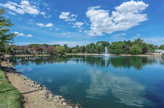 8603 Scenicview Drive, Broadview Heights, OH 44147