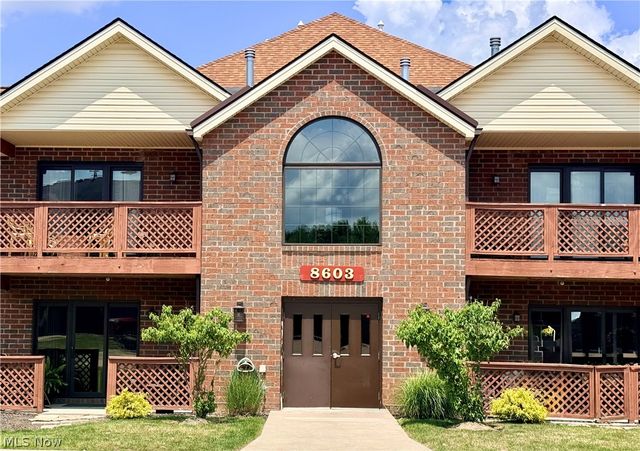 8603 Scenicview Drive, Broadview Heights, OH 44147