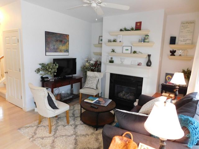 233 Day Lane, Williston, VT 05495