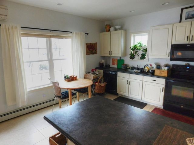 233 Day Lane, Williston, VT 05495