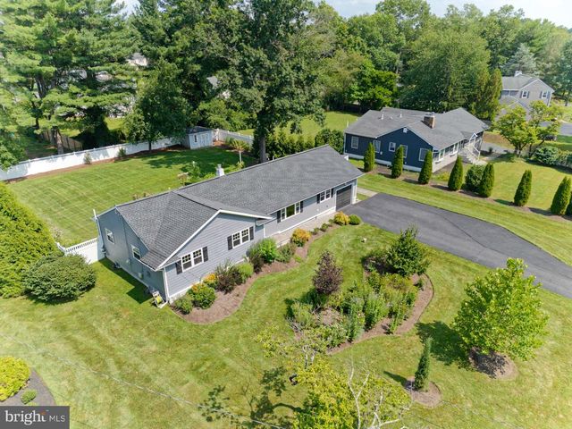 1214 BEAR TAVERN RD, Titusville, NJ 08560