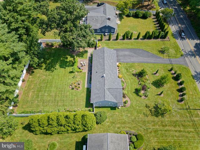 1214 BEAR TAVERN RD, Titusville, NJ 08560
