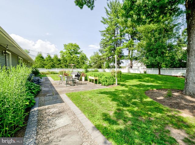 1214 BEAR TAVERN RD, Titusville, NJ 08560