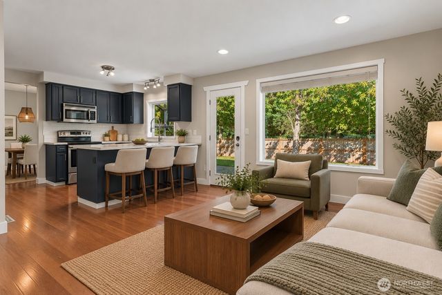 22908 SE 280th Place, Maple Valley, WA 98038