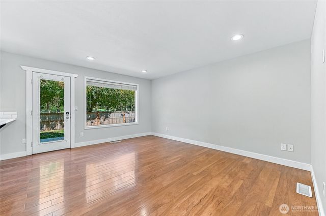 22908 SE 280th Place, Maple Valley, WA 98038