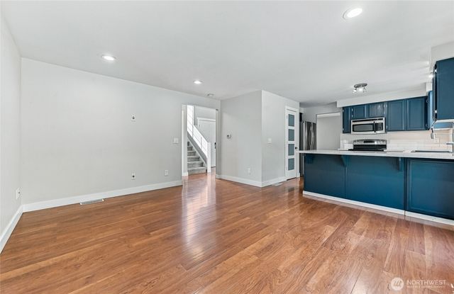 22908 SE 280th Place, Maple Valley, WA 98038