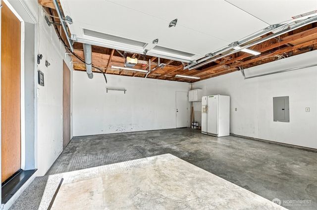 22908 SE 280th Place, Maple Valley, WA 98038