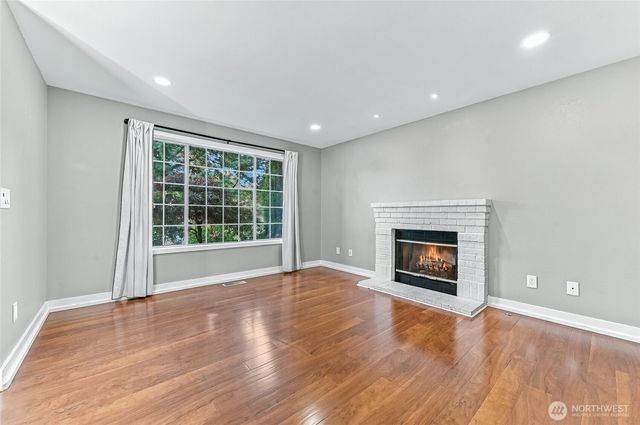 22908 SE 280th Place, Maple Valley, WA 98038