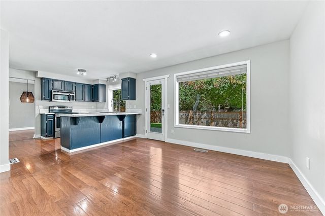 22908 SE 280th Place, Maple Valley, WA 98038
