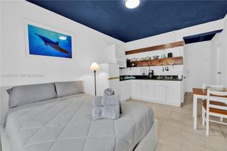 255 W 24th Street 302, Miami Beach, FL 33140