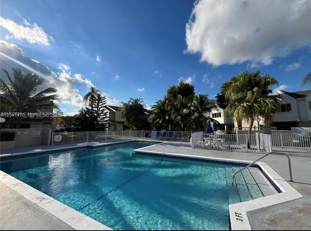 17515 NW 67th Ct G-22, Hialeah, FL 33015